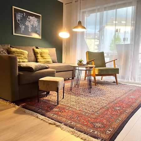 Living At Saarpartments -Adultsonly- 2 Bedrooms, Kitchen - Business & Holiday Apartments For Long- And Short Term Stay, 3 Min To Train Station, Secure E-Bike Parking! Saarbrücken Eksteriør billede